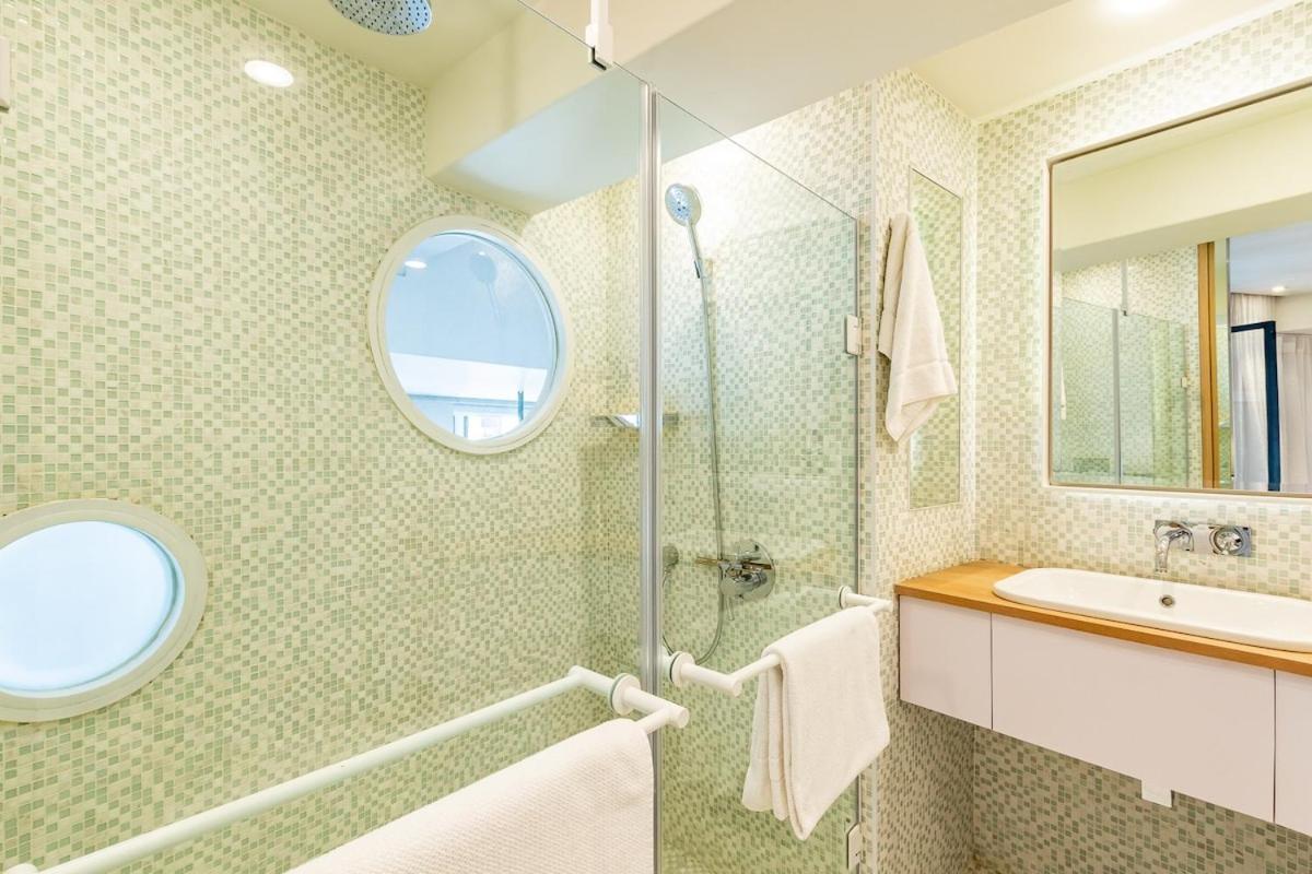 Luxurious, Modern, Artsy, Fully Fitted Home! Appartement Le Cap