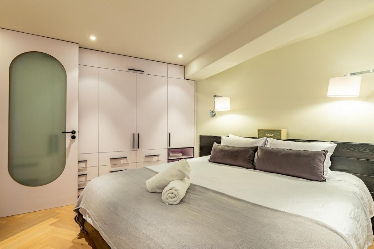 Appartement Luxurious, Modern, Artsy, Fully Fitted Home!